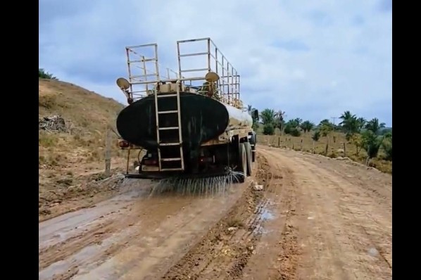 Obra de recuperação da estrada que liga os  povoados Padre Josimo ao Angico está avançada em Bu...